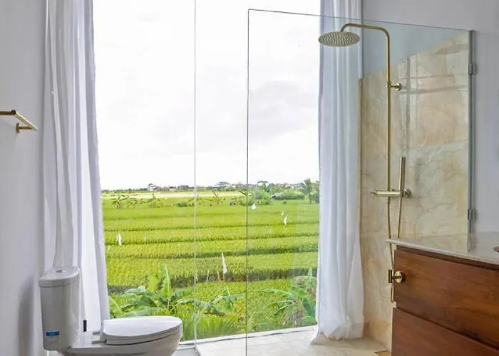 Seseh Townhouse - 2 Bedroom Ricefield House Holiday home *